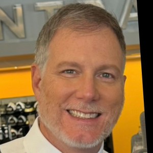 Daniel Schiappa,Chief Product and Services Officer, Arctic Wolf